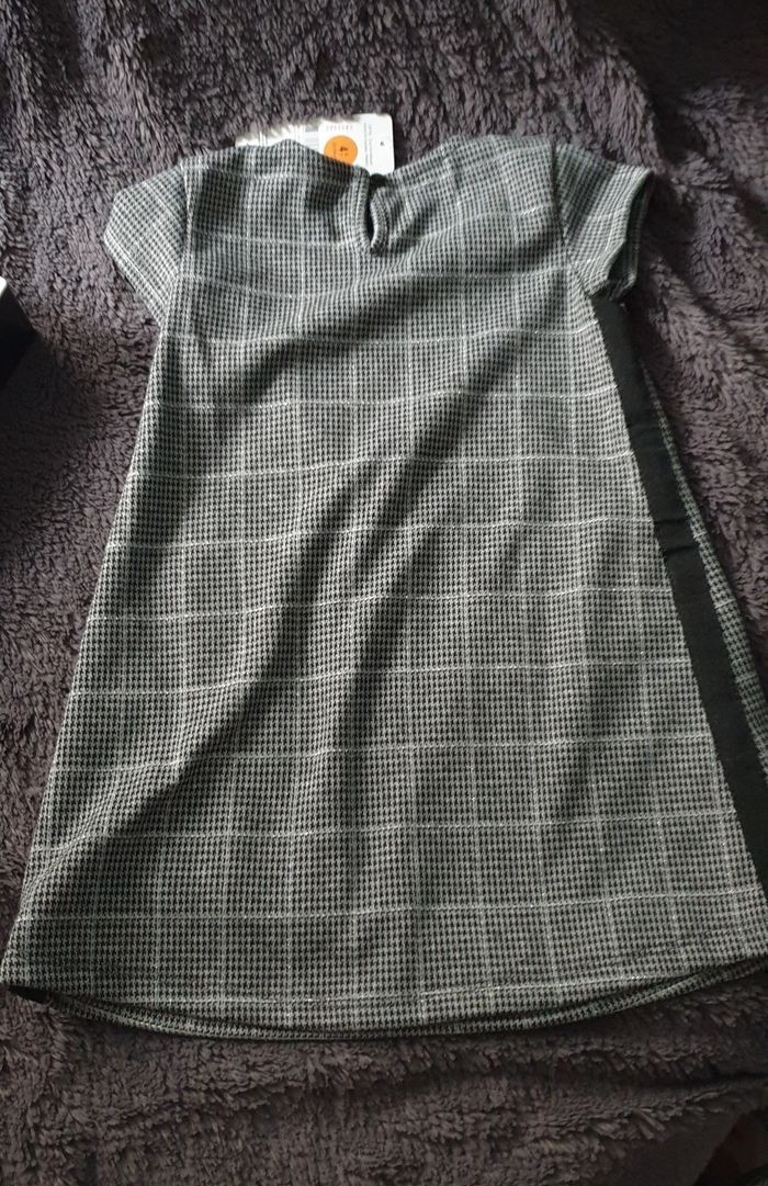 Robe 4 ans - photo numéro 4