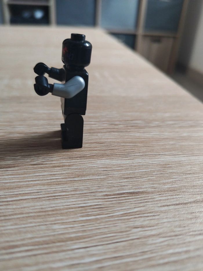 Lego ninjago Nindroid njo267 - photo numéro 4