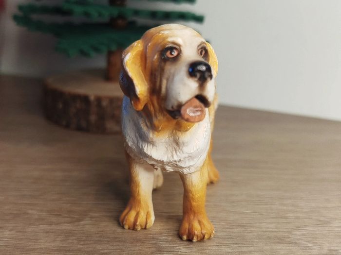 Figurine chien Saint Bernard Animal domestique Schleich
