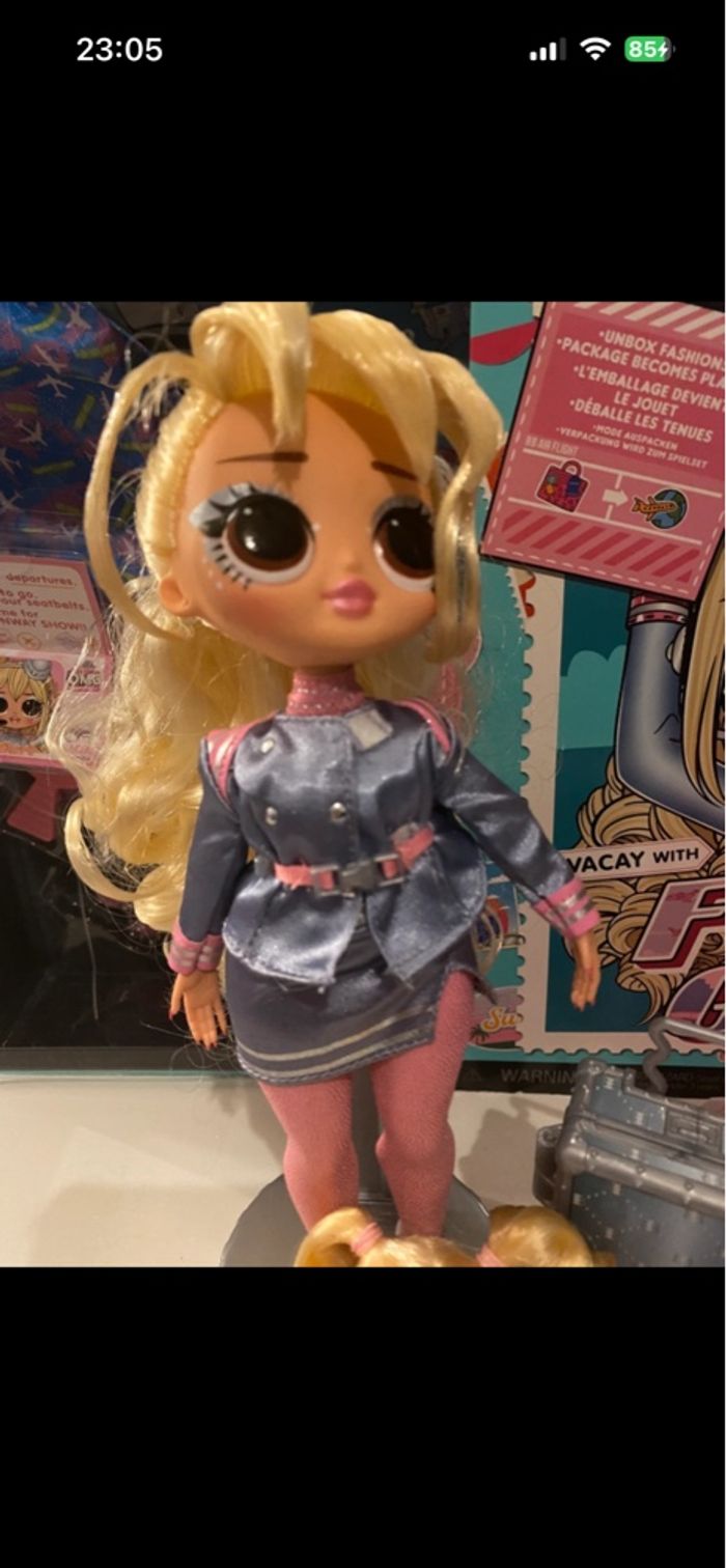 L.O. L. Surprise! OMG World Travel Poupée Mannequin - Fly GURL – avec 15 Surprises - photo numéro 6