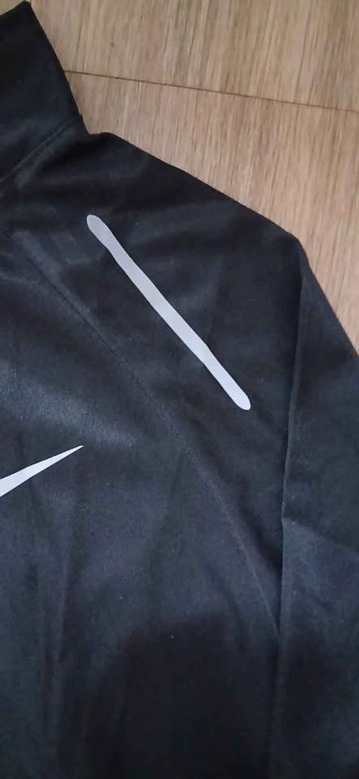 Haut running Nike noir - photo numéro 2