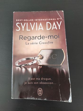 Livre Sylvia Day Regarde-moi