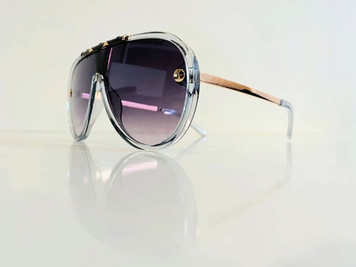 Lunette de soleil mixte transparente style masque bras dorés UV protection catégorie 3 - photo numéro 4