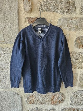 Pull col V garçon 8 ans