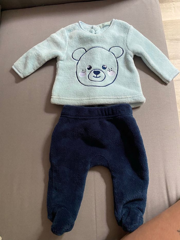 Vêtement 1 et 3 mois - photo numéro 4