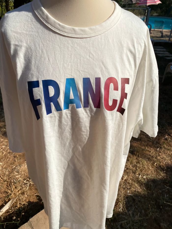 T-shirt neuf, le Coq sportif France taille  XL - photo numéro 2