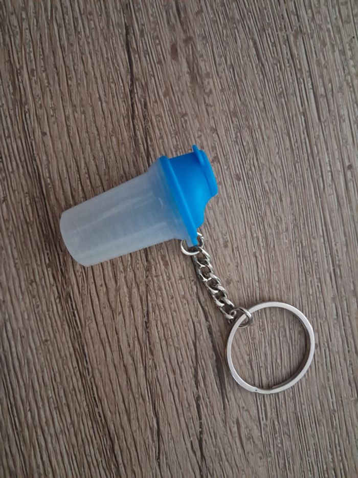 Porte-clef "Shaker" avec couvercle amovible - Tupperware