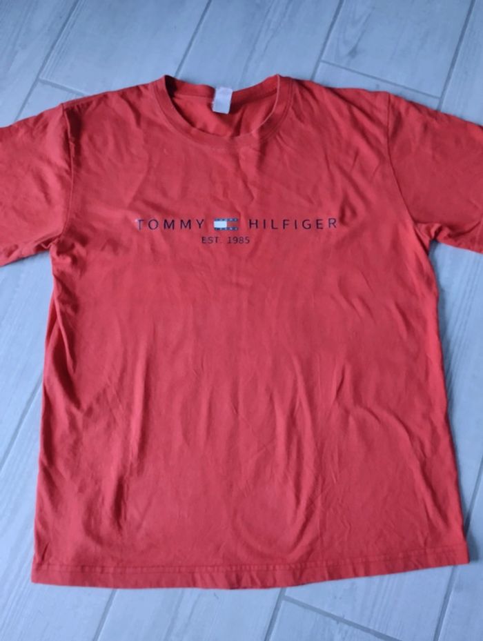 T-shirt Tommy Hilfiger 🩸 - photo numéro 3