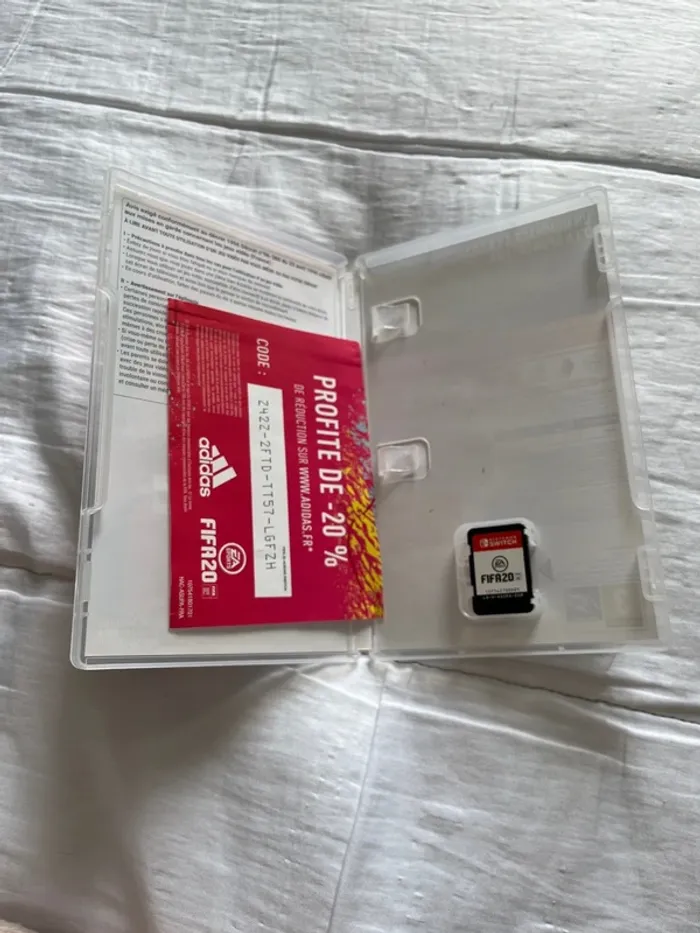Jeu de switch fifa 20 - photo numéro 3