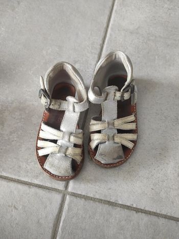 Sandalettes en cuir minibel 21