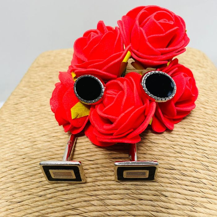 🔥 Lot 🔥 Boutons de manchettes chic et élégant. Neuf. Argenté et noir. - photo numéro 5