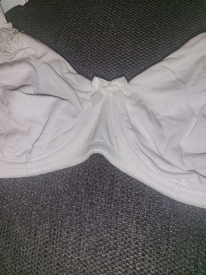 Soutien gorge - photo numéro 3