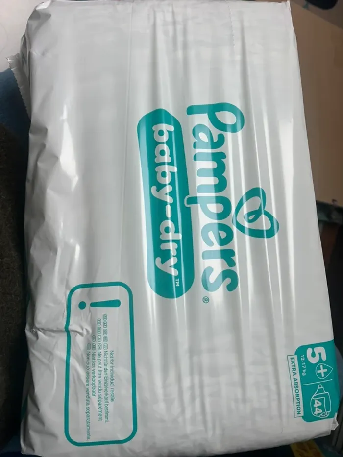 Paquet couches Pampers 5+