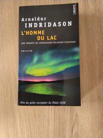 Livre d' Arnaldur Indridason - l'homme du lac