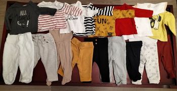 Lot pulls + pantalons taille 1 mois
