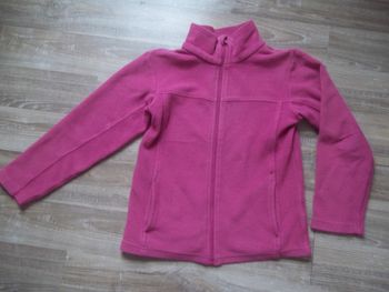 Polaire framboise 8 ans (Pull1)