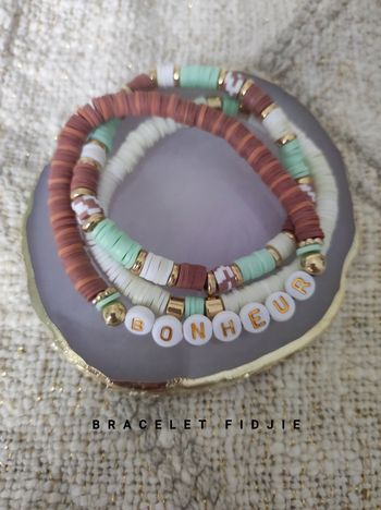 Lot bracelets perles heishi