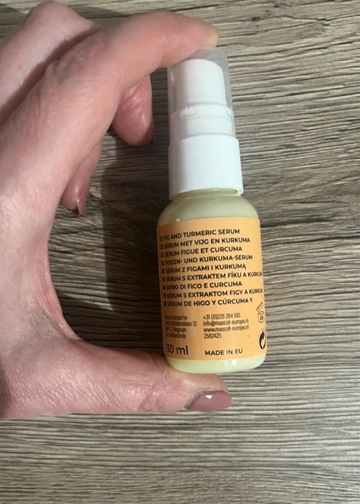 Sérum hydratant apaisant curcuma extraits de figue - photo numéro 4