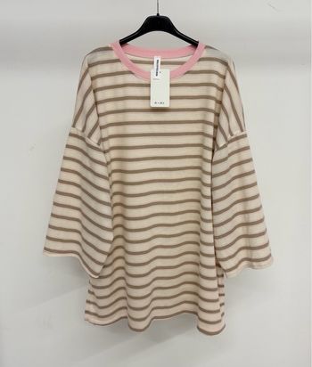 T-shirt rayé oversize – manches larges tendance