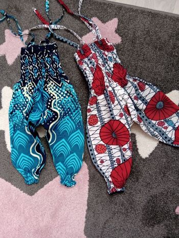 2 salopettes multicolores