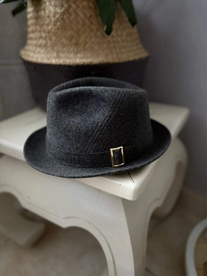 Chapeau de belle qualité - en laine - taille 57 - en très bon état