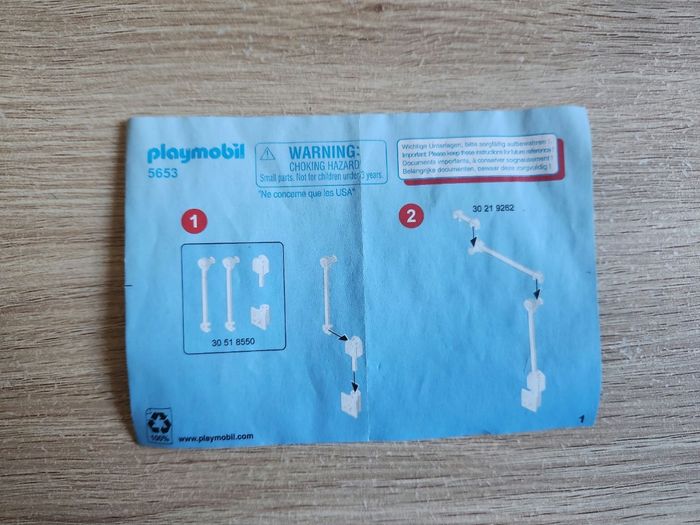 Playmobil 5653 – Valisette Vétérinaire ✨ Notice inclusePlaymobil 5653 – Valisette Vétérinaire en très bon état, idéale pour les petits soigneurs d’animaux 🐶🐱
✅ Notice incluse
✅ Tous les éléments principaux visibles présents
⚠️ Il manque seulement 2 petits - photo numéro 4