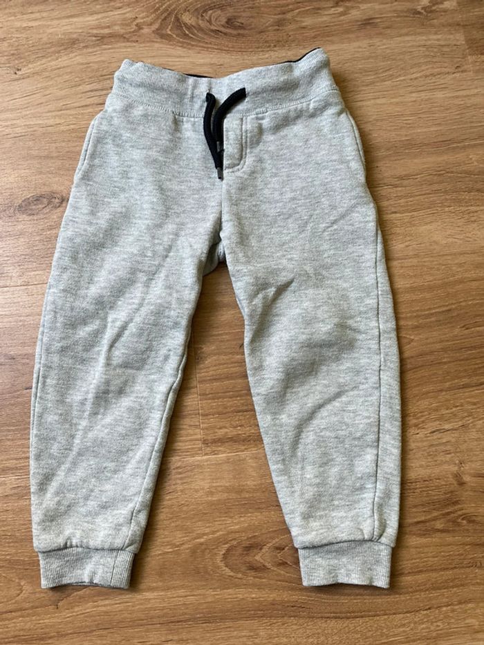 Pantalon jogging gris 4a