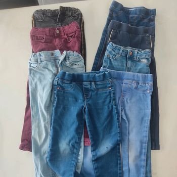 Lot de 8 pantalons taille 4 ans
