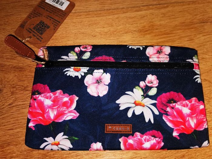 Pochette Cabaïa