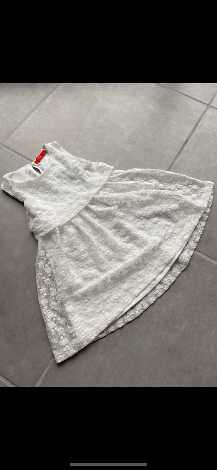 Robe à dentelle 36 mois