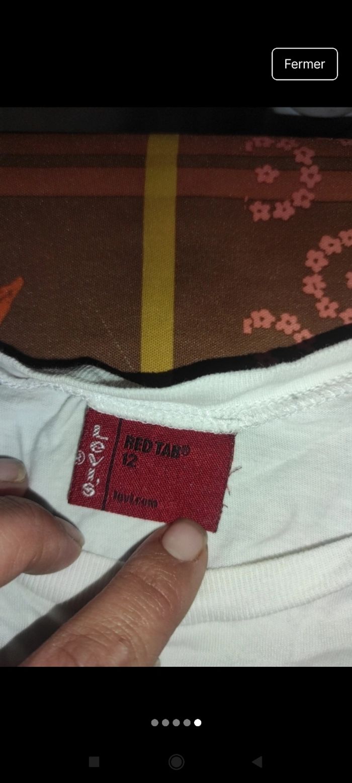 Très beau Tee shirt Levi's e75 - photo numéro 3