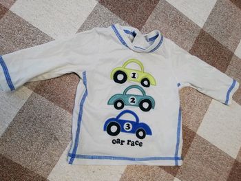 Tee  shirt 6 mois épais écru manches longues voitures