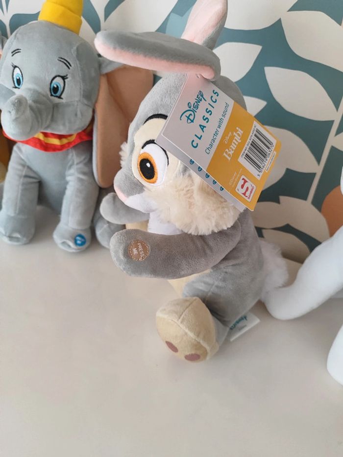 Peluche interactive chien belle éléphant Dumbo lapin panpan marie duchesse Pluto chien Disney - photo numéro 7