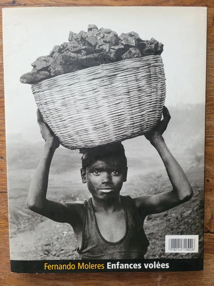 Enfances volées - photo numéro 2