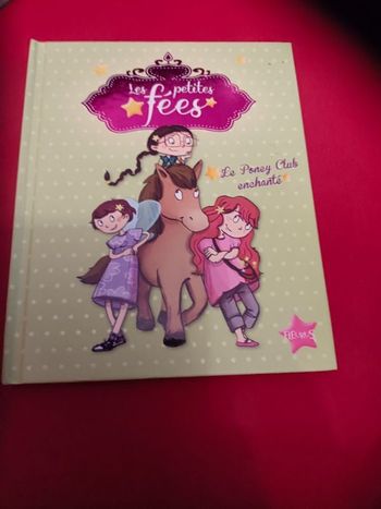 Livres "les petites fées"