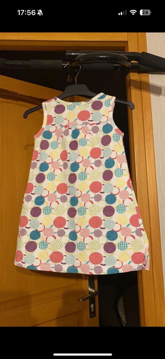 Robe 4 ans - photo numéro 2