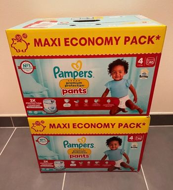 2 cartons de couches Pampers pants taille 4