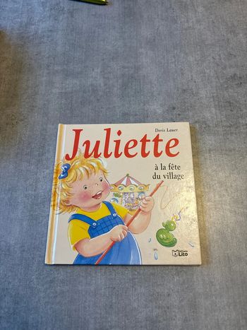 Livre Juliette, à la fête du village
