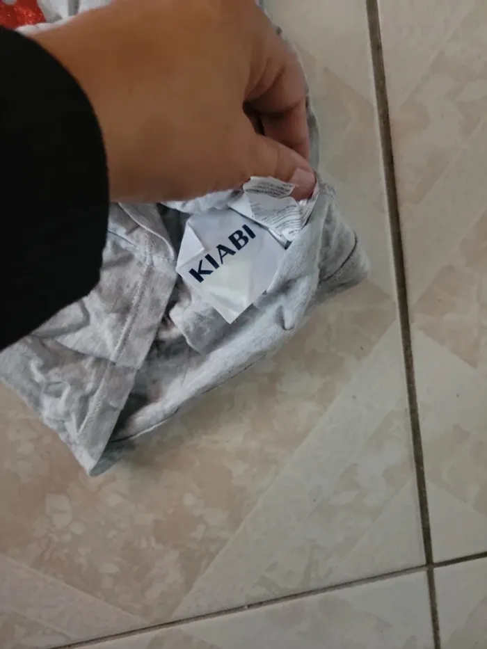 Tee-shirt 6 ans - photo numéro 3