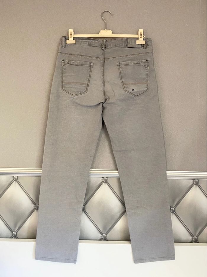 Jean gris Regular fit Armand Thiery 42 - photo numéro 2
