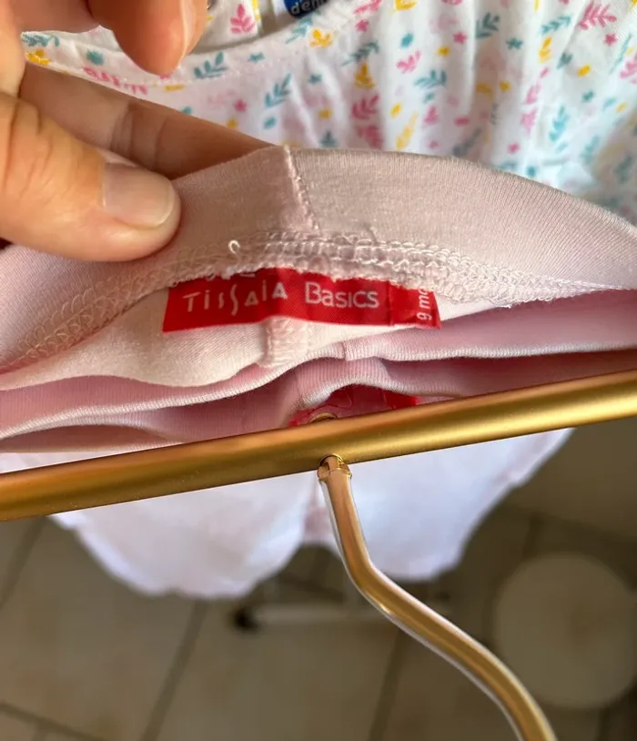 Joli ensemble Mots d’enfants taille 9 mois état impeccable - photo numéro 10