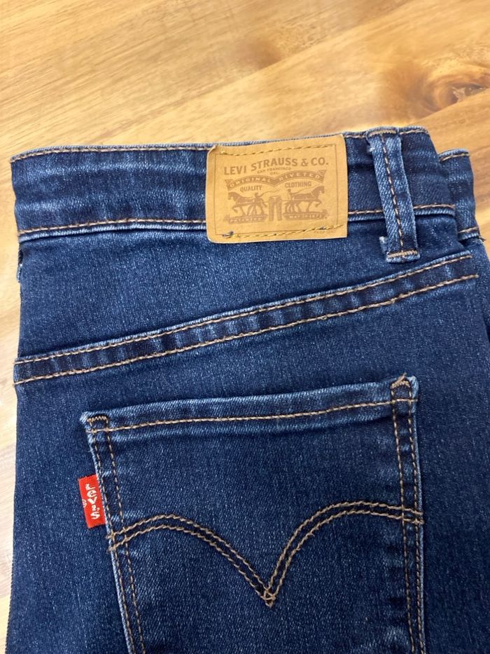 Jean Levi’s 14 ans neuf - photo numéro 2