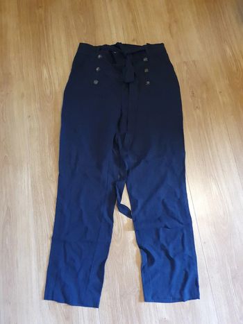 pantalon Armand thierry neuf avec étiquettes 42