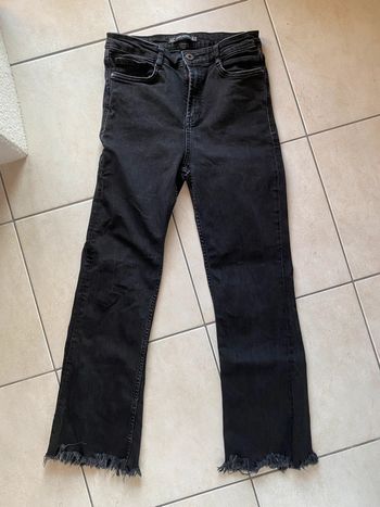 Jean flare effilé Zara noir 40