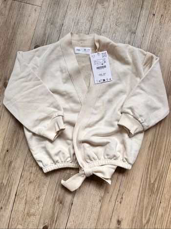 Cache cœur croisé  Zara beige crème 4/5 ans