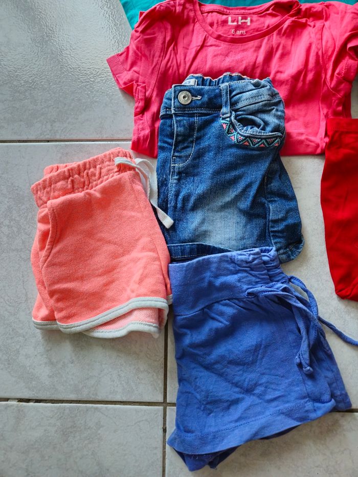 Lot vetements fille 6 ans - photo numéro 2