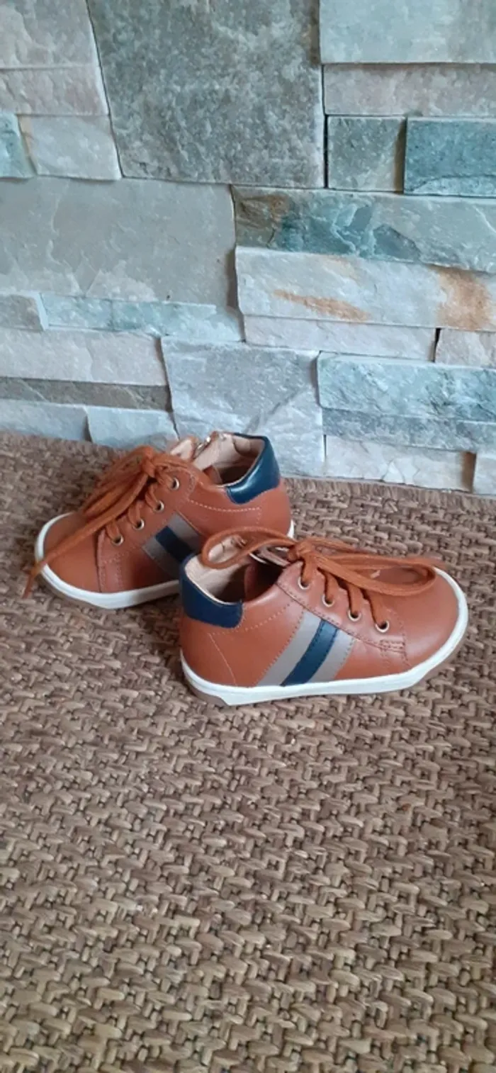 Chaussures en cuir marron Shoo Pom T 21 - photo numéro 4