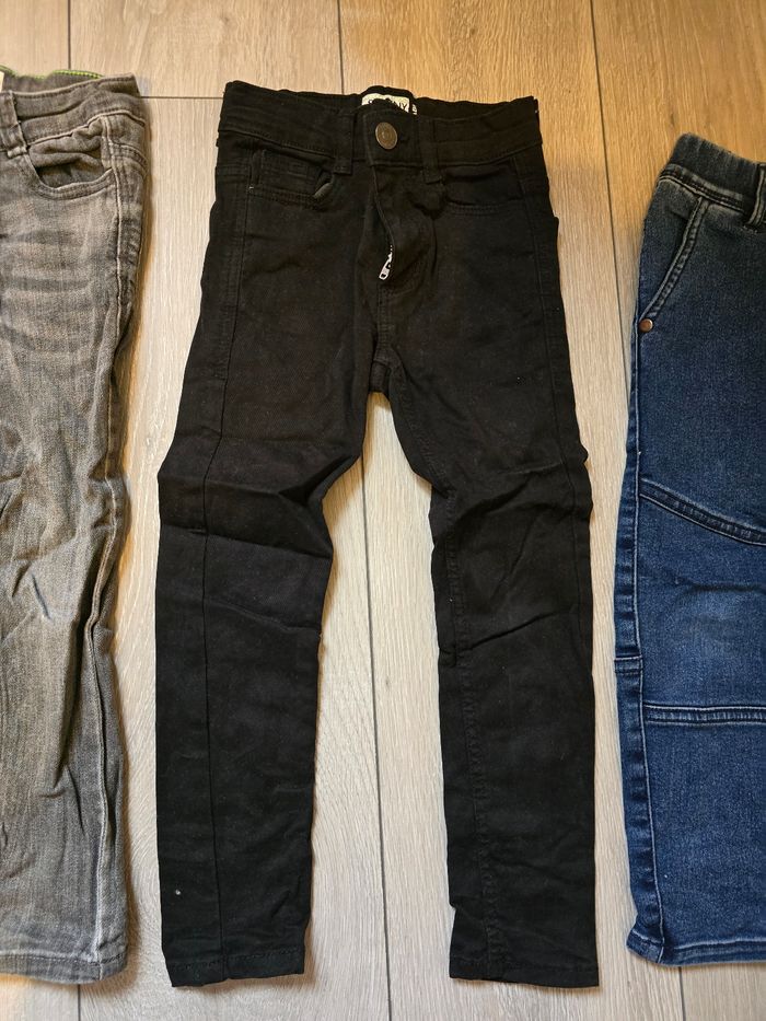 Lot pantalon 4ans - photo numéro 3