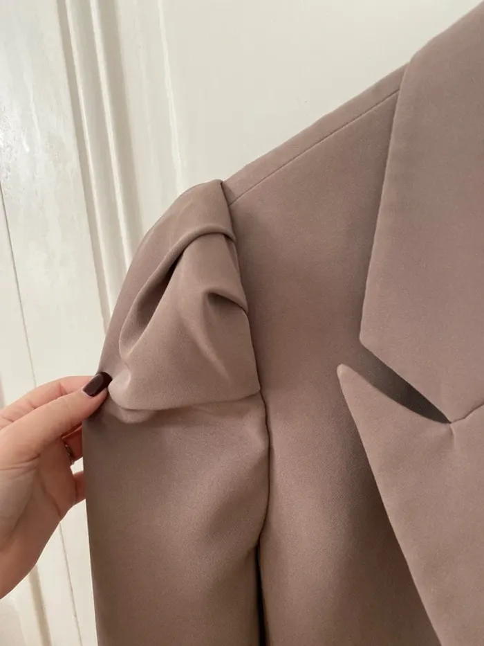 Blazer taupe à épaulettes Custommade - photo numéro 3