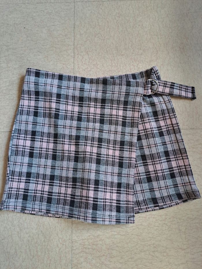 Gros lot vêtements fille / T. 10 ans / 62 pièces + 10 shorty offert / Différentes marques / Très bon état - photo numéro 10